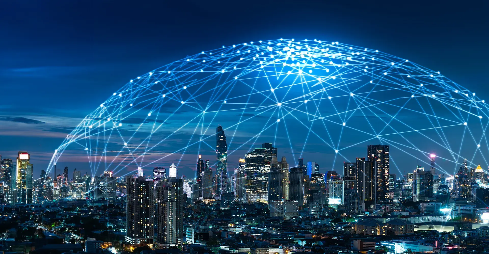 Comparison of Building Robust  Infrastructure Networking Solutions  for Retail, Hitech Semiconductor, and  Health Care Industries